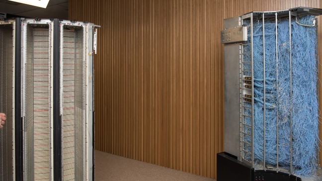 Empty column and remaining sample wire mat of Cray X-MP MARSIK in Canberra, August 2022